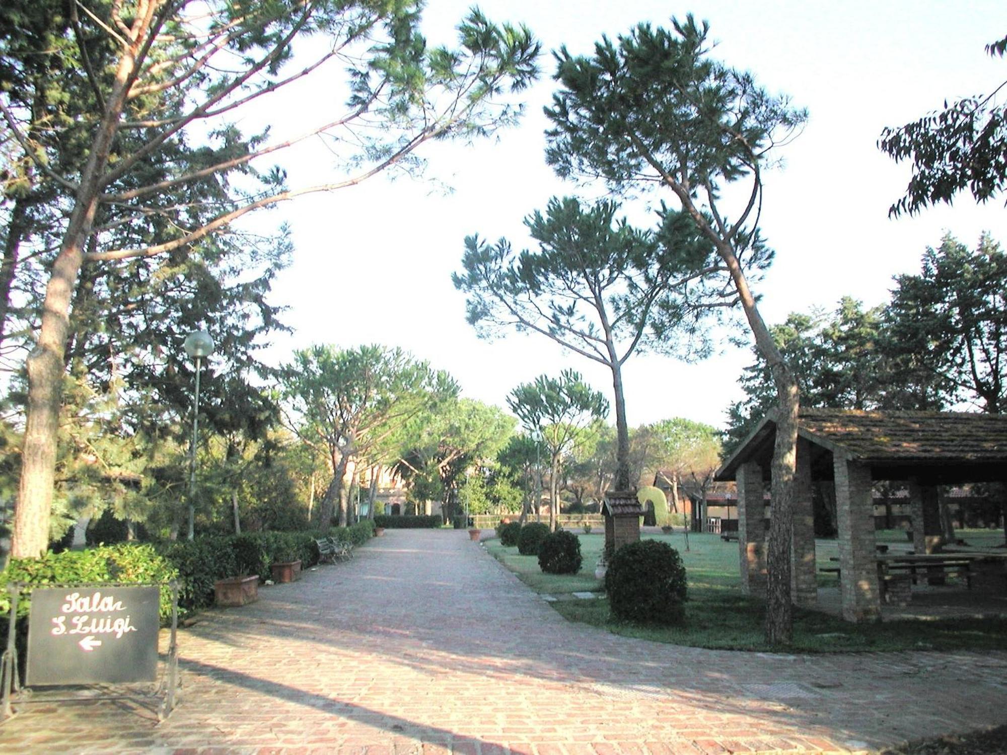 Borgo San Antonio & Borgo San Giuseppe By La Principina Aparthotel Principina Terra Exterior photo